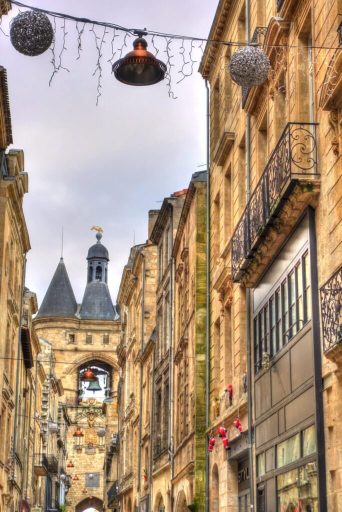 Agent de sécurité professionnel en intervention en Gironde